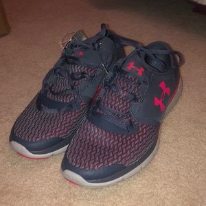 COPY - Grey and pink Under Armour size 11 Tennis …